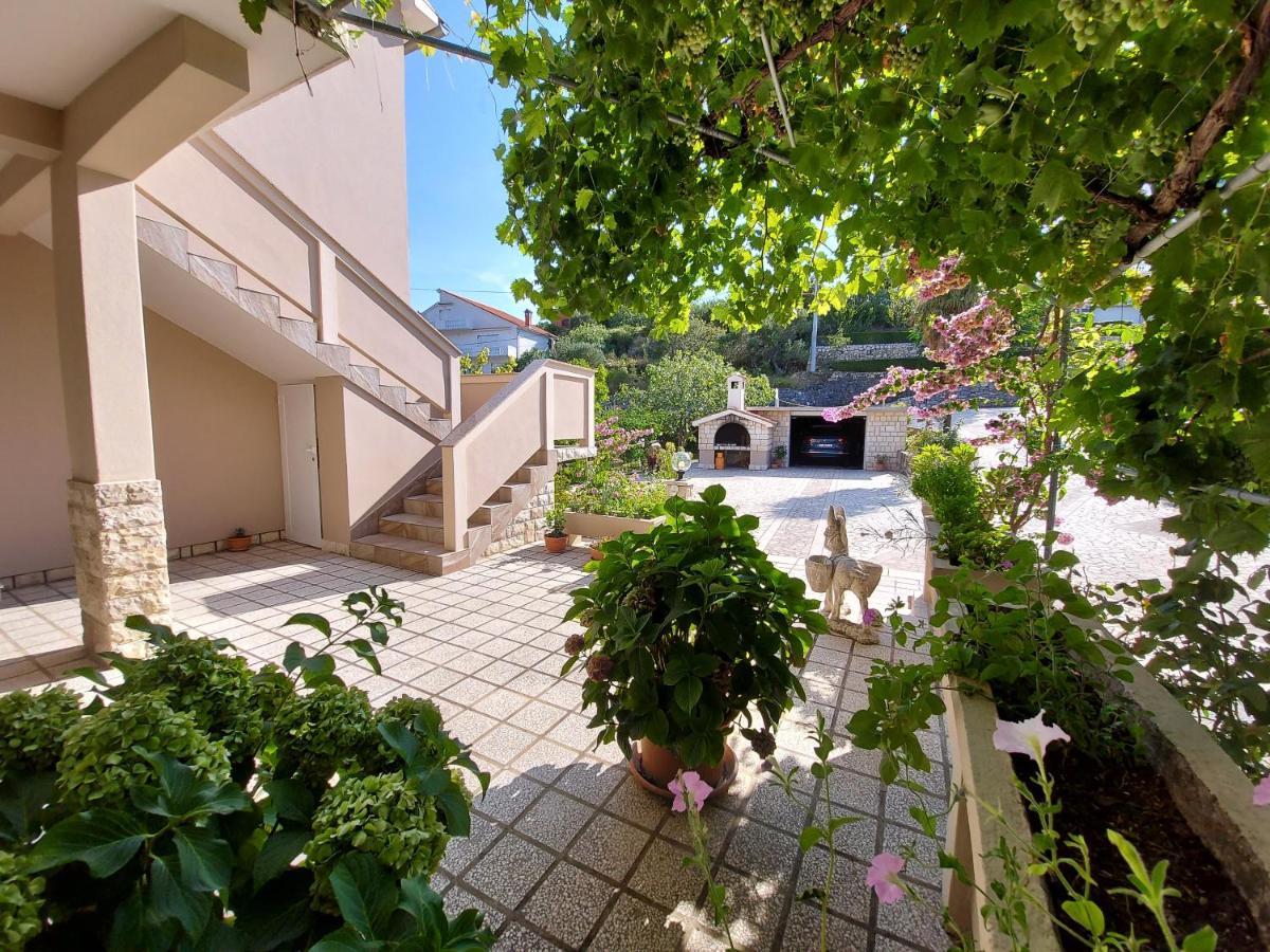 Apartman Anka Palit Exterior photo